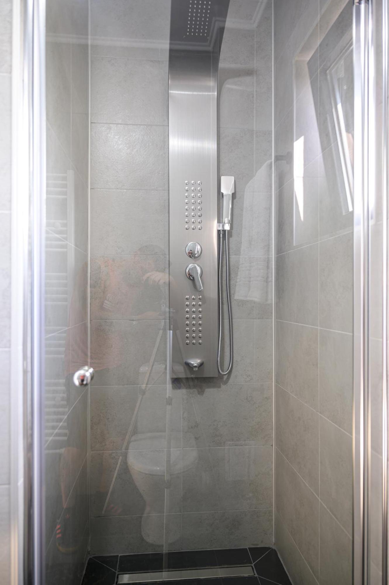 Nina House Apartment Târgu Jiu Екстериор снимка
