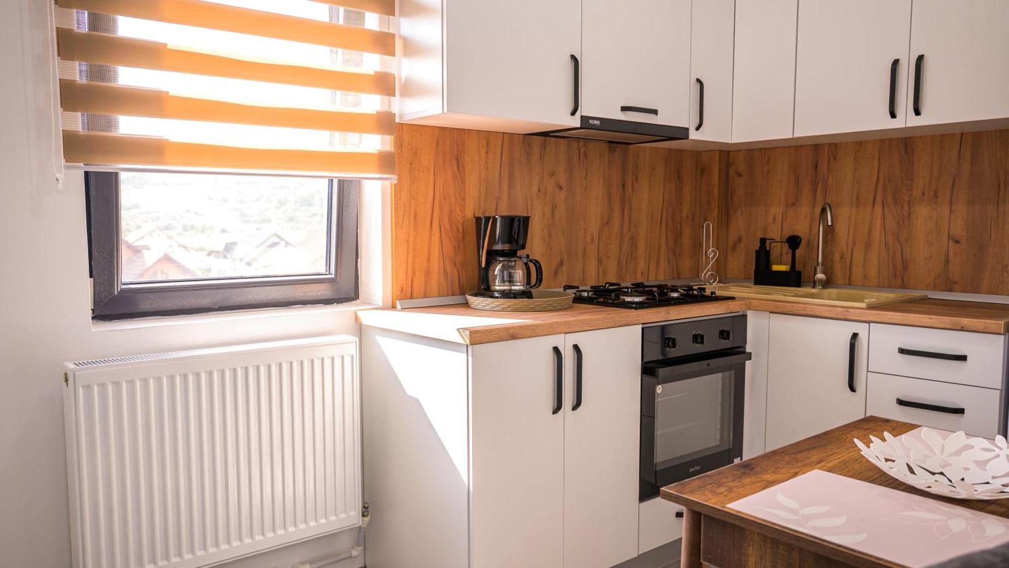Nina House Apartment Târgu Jiu Стая снимка
